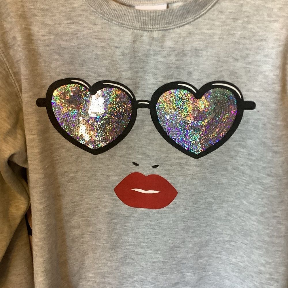 Mighty Fine "Here's looking at you" Cropped Sweatshirt. 👄 - Picture 3 of 5